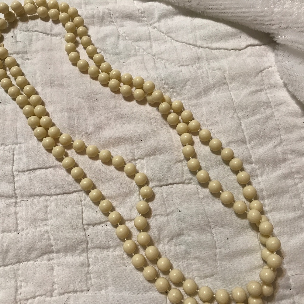 22 “ inch vintage cream plastic beads